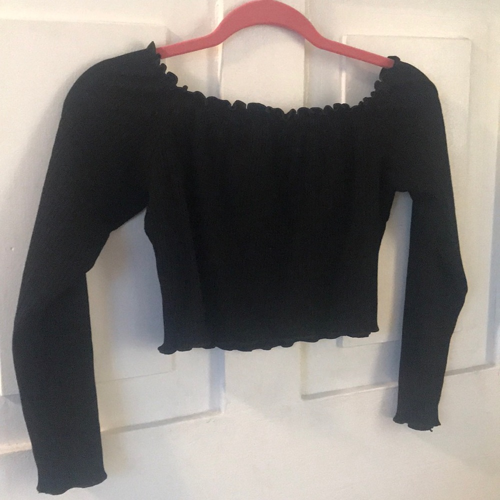 black ruffled tank top
